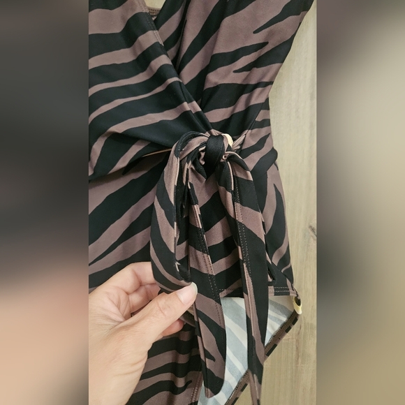 SUMMERSALT The Wrap One-Piece Swim Suit In Brown/black Modern Zebra. Size 6 - Picture 7 of 15